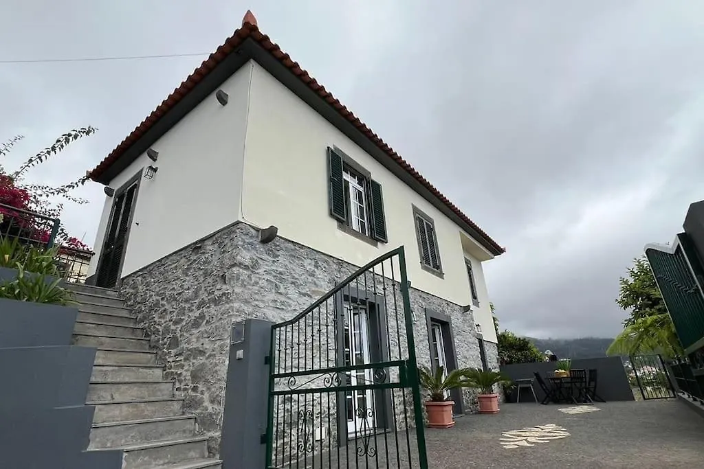 Guest House Santinhos Estreito Da Calheta Prázdninový dům