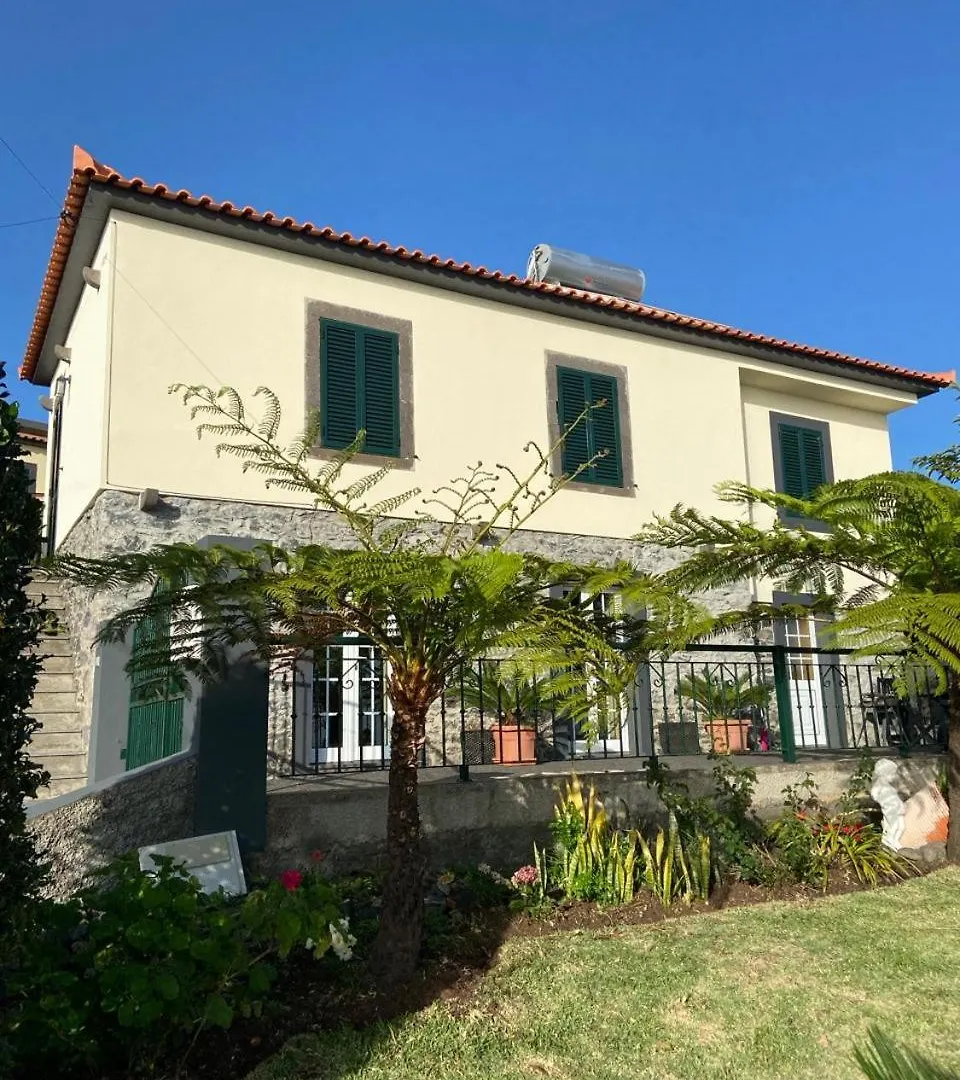 Guest House Santinhos Estreito Da Calheta 0*,