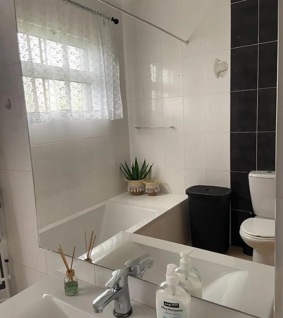 Guest House Santinhos Estreito Da Calheta Prázdninový dům